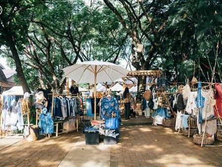 Jing Jai Market