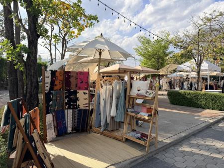 Jing Jai Market — จริงใจมาร์เก็ต