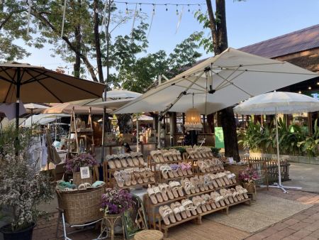 Jing Jai Market — จริงใจมาร์เก็ต