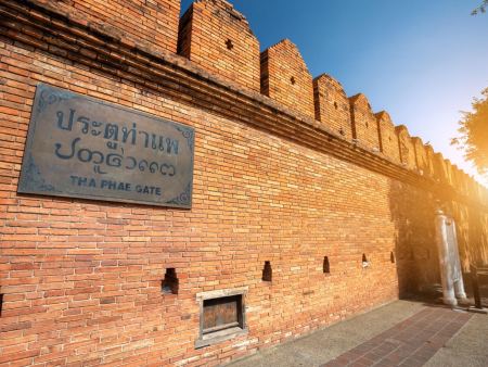 Old City, Tha Phae Gate & Walking Street