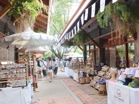 Jing Jai Market