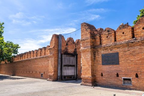 Old City, Tha Phae Gate & Walking Street